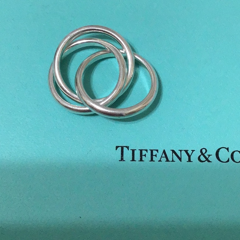 Tiffany & Co sterling silver rolling rock ring